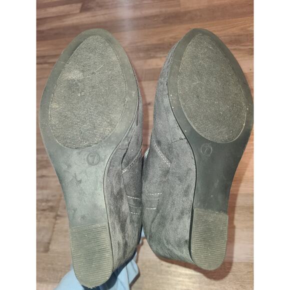 Cato size 7 women's gray faux suede booties - Picture 6 of 6